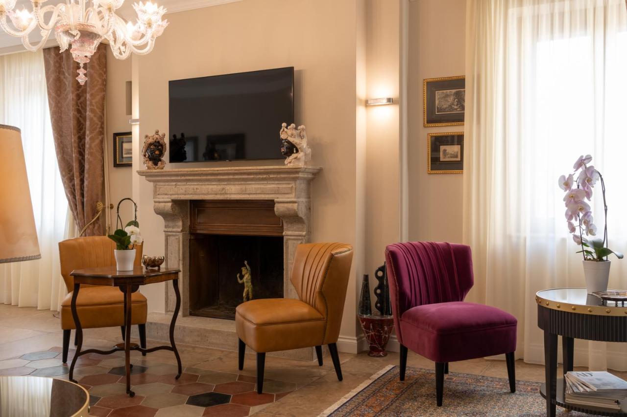 Domus Clelia Paestum Antica Luxury Rooms Екстериор снимка